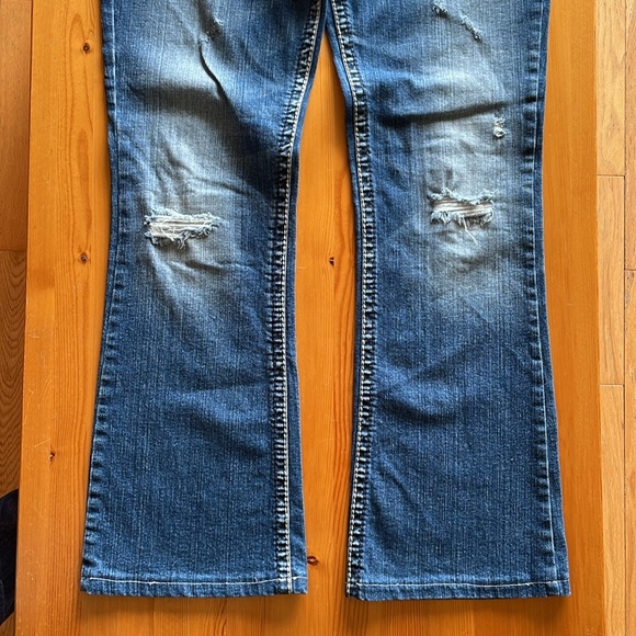 SILVER SUKI FLAP Jeans Vintage Medium Blue Bejeweled Embroidered Tag Size 31 - Picture 4 of 16